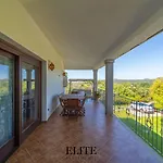 Ianuaria, Raffinata Con Piscina A Porto Rotondo アパートホテル