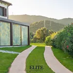 Ianuaria, Raffinata Con Piscina A Porto Rotondo アパートホテル 3*