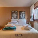 Ianuaria, Raffinata Con Piscina A Porto Rotondo アパートホテル 3*