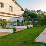 アパートホテル Ianuaria, Raffinata Con Piscina A Porto Rotondo クニャナ