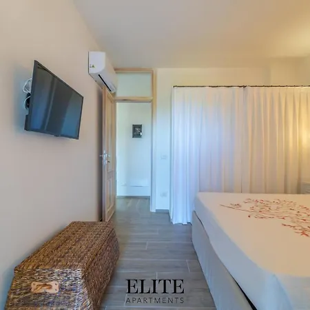 Aparthotel Lussuosa Con Piscina A Porto Rotondo