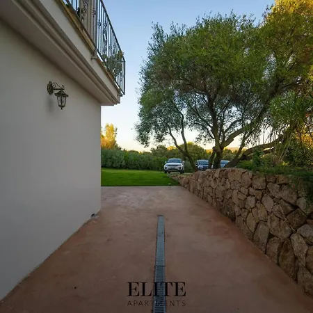 Lussuosa Con Piscina A Porto Rotondo