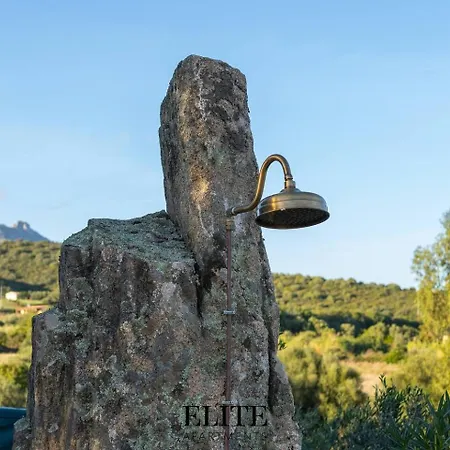 Lussuosa Con Piscina A Porto Rotondo Cugnana