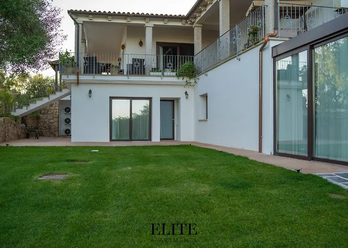 Lussuosa Con Piscina A Porto Rotondo Apartmanhotel