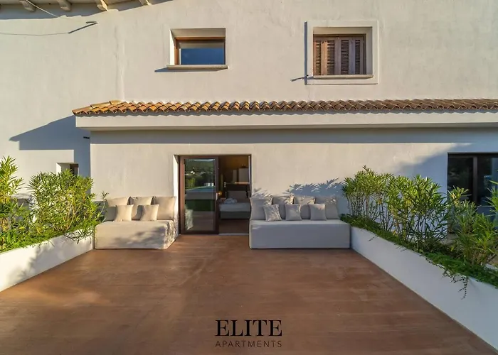 Apartmanhotel Lussuosa Con Piscina A Porto Rotondo Cugnana