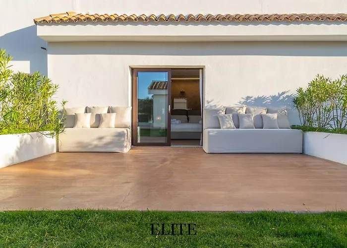 Apartmanhotel Lussuosa Con Piscina A Porto Rotondo Cugnana