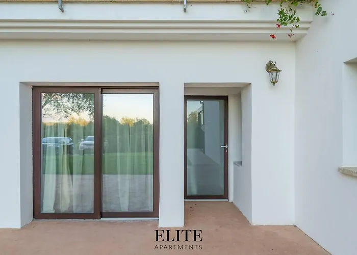 Apartmanhotel Lussuosa Con Piscina A Porto Rotondo *