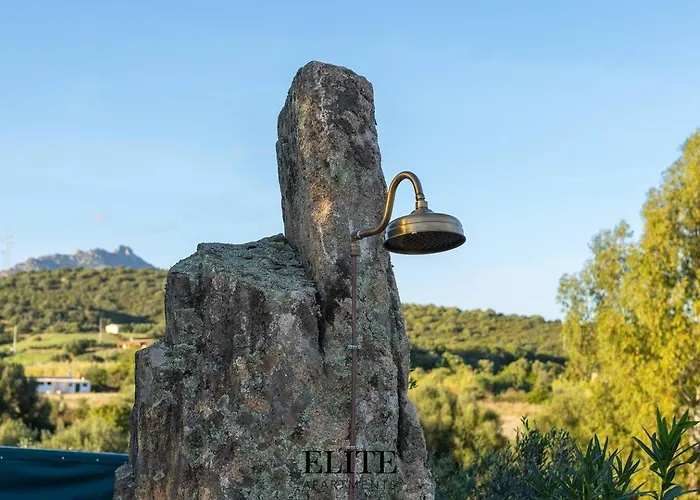 Lussuosa Con Piscina A Porto Rotondo Cugnana